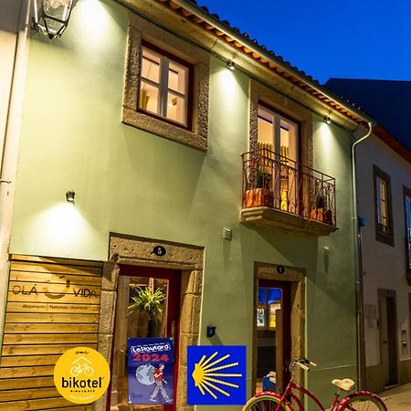 Ola Vida - Hostel Каминя Екстериор снимка